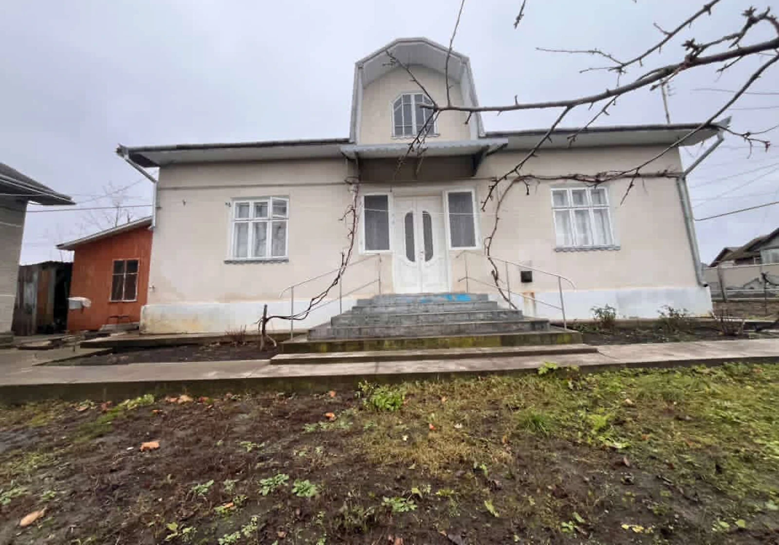 Будинок, Борівці: 25 соток, літня кухня, гараж із підвалом