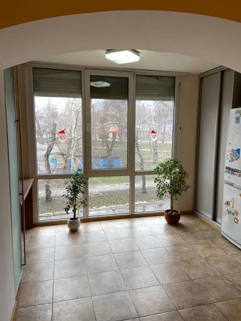 4-кімнатна квартира, Олександрівський: вікна на парк, місце для авто - фото 4