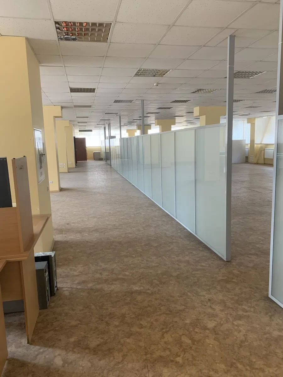 Офіс, Святошинський: світло й опалення, метро за 5 хв