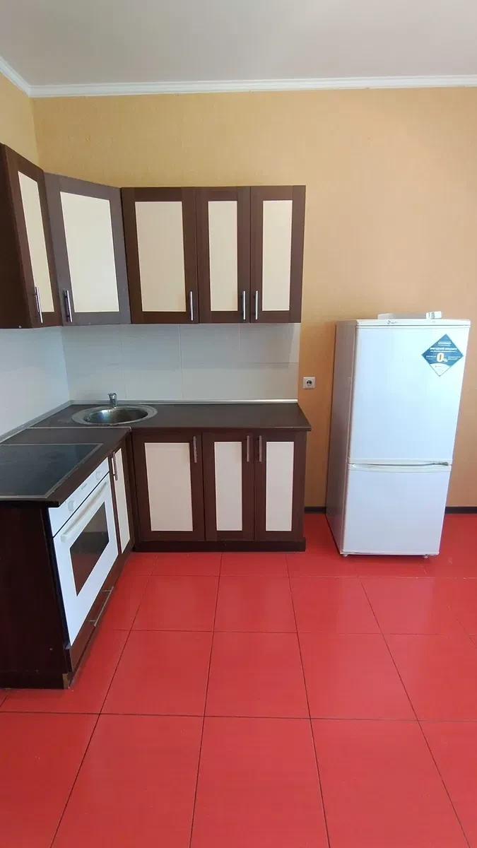 1-кімнатна квартира, Дарницький: генератор, можна з котом - фото 4