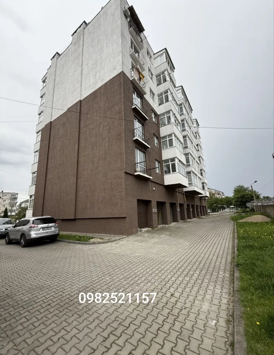 Гараж, Гастелло: закрита територія, заряджання електромобіля - фото 4