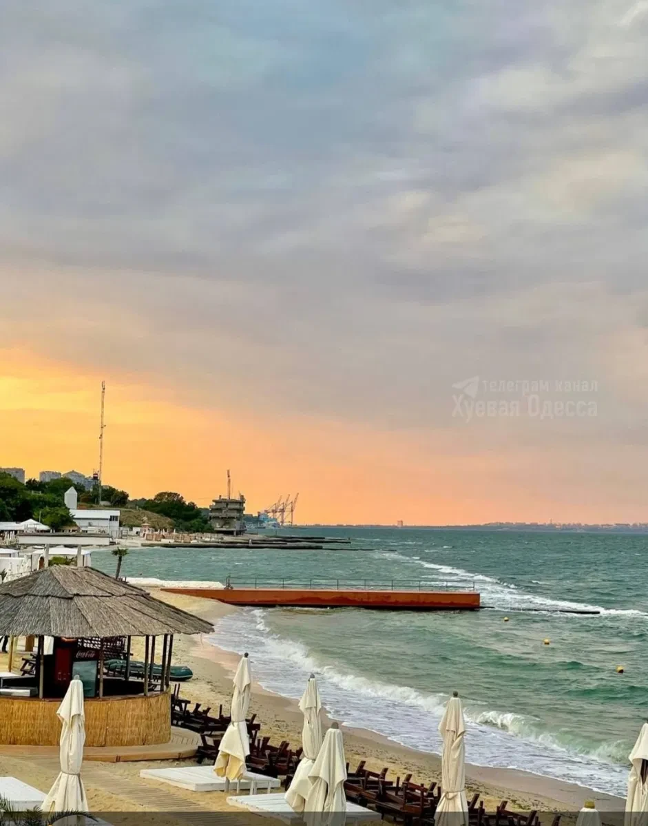 1-кімнатна квартира у ЖК Аквамарин: вид на море, 5 хв до моря - фото 3