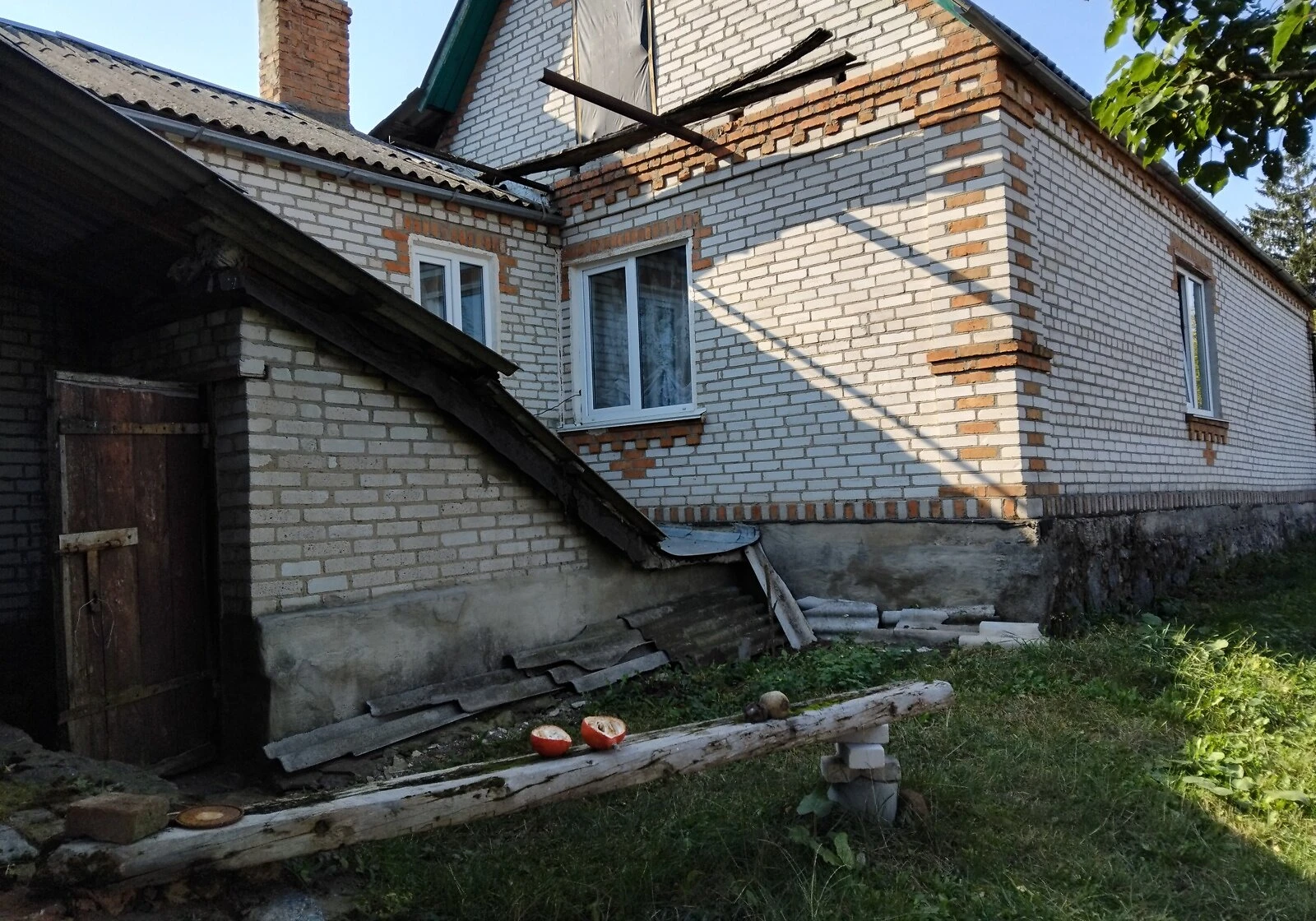 Будинок, Калинівка: ділянка 50 соток, криниця, літня кухня - фото 3