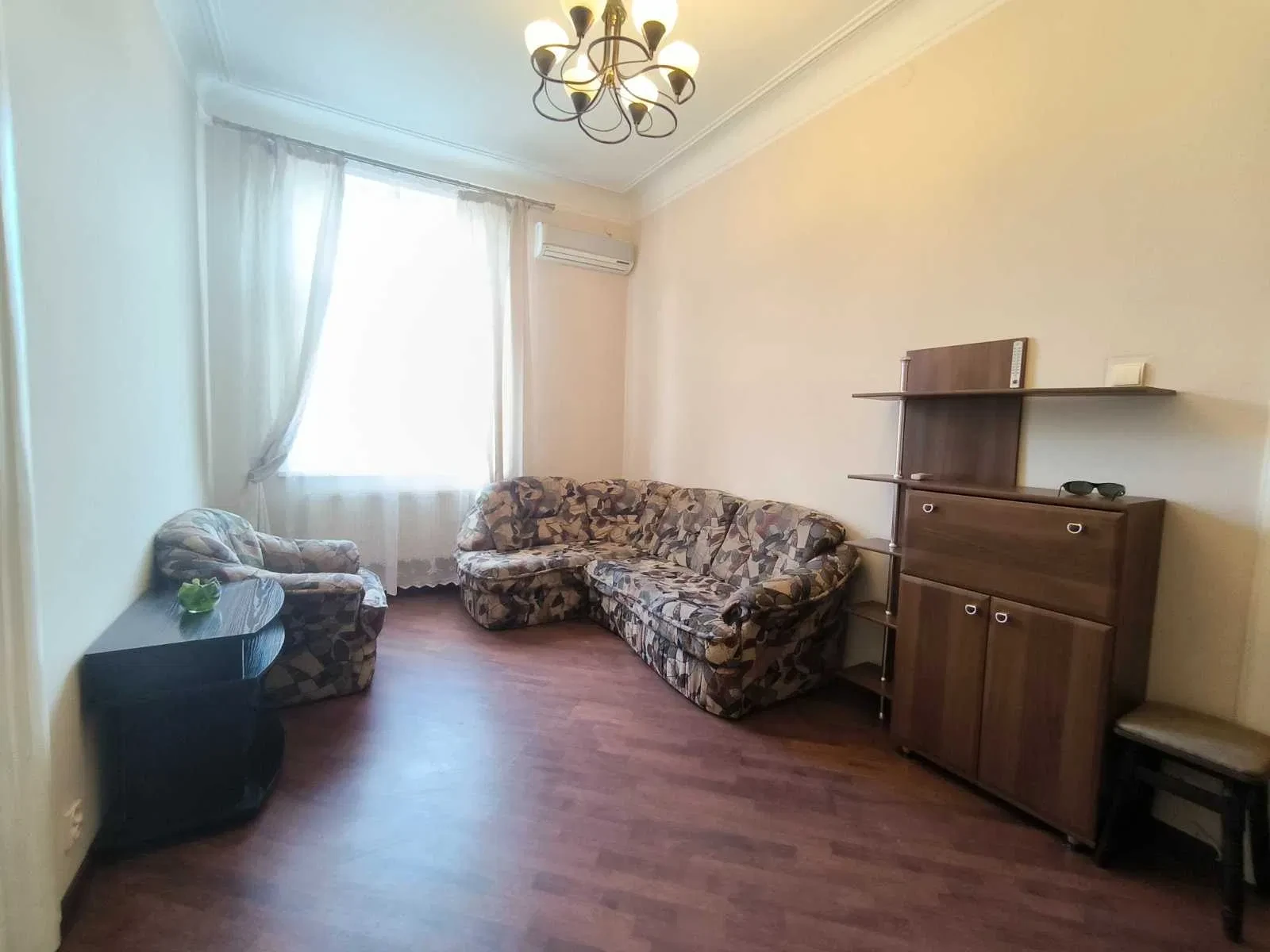 2-кімнатна квартира, Франківський: біля Політехніки, великий балкон, фото 4