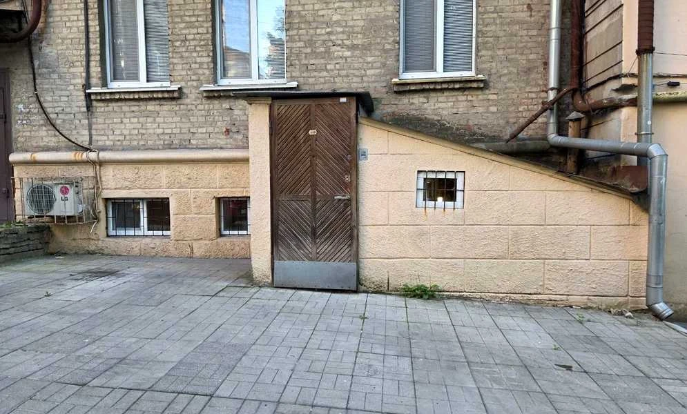 3-комнатная квартира, Соборный: укрытие, отдельный вход со двора - фото 2