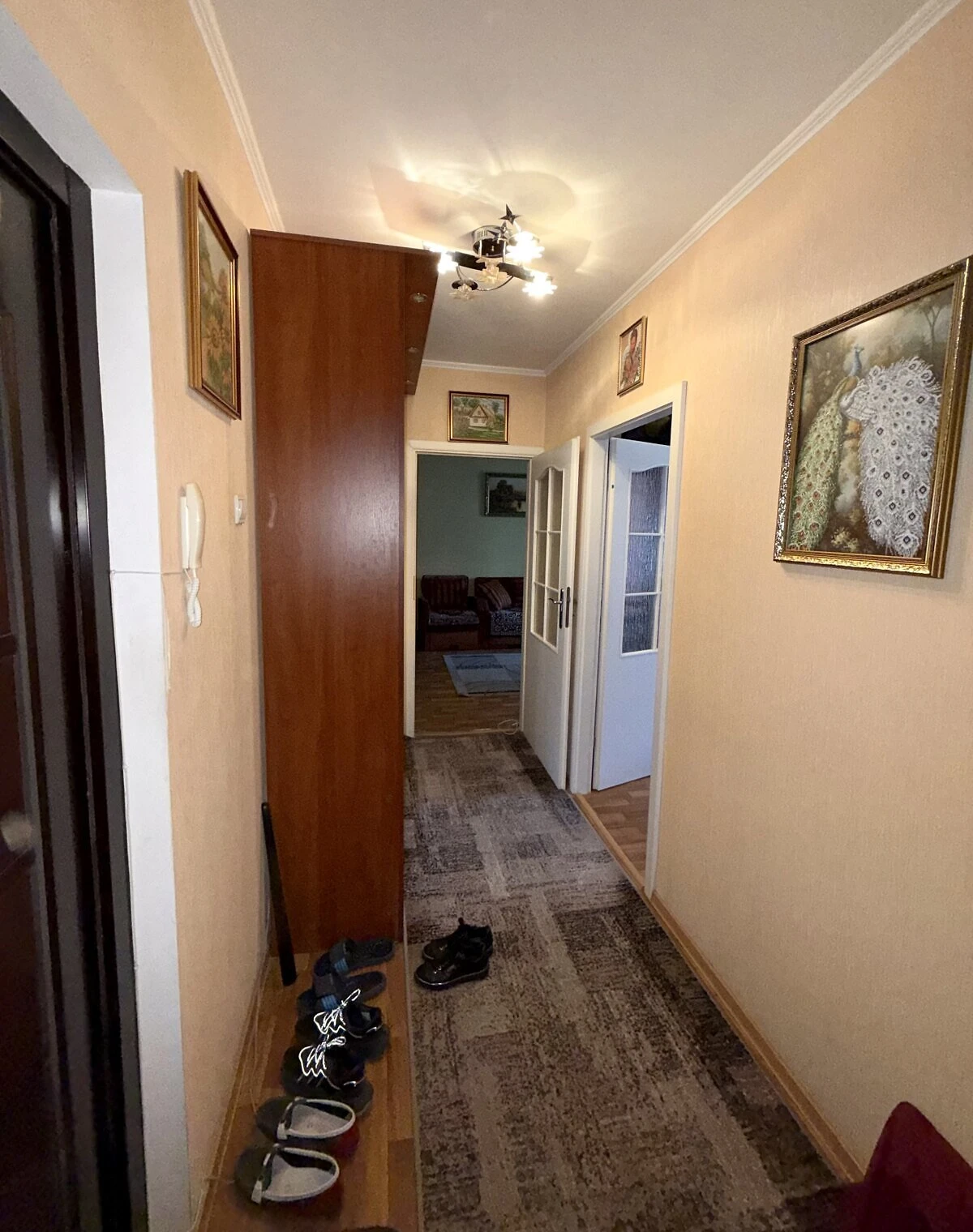 2-кімнатна квартира, Вараш: балкон, роздільний санвузол - фото 3