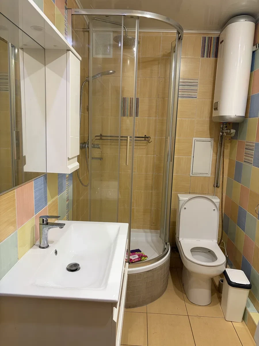 4-комнатная квартира, Дарницкий: кухня-гостиная 25 м², две лоджии - фото 2