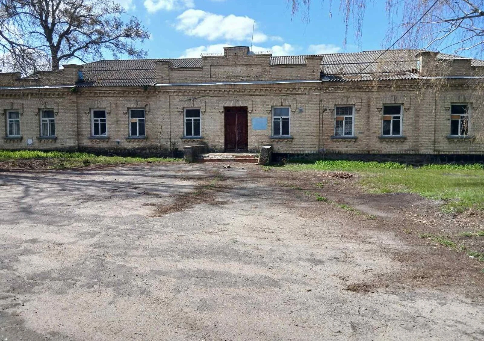 Комерційне приміщення, Набутів: фасадне, офісні кабінети - фото 2