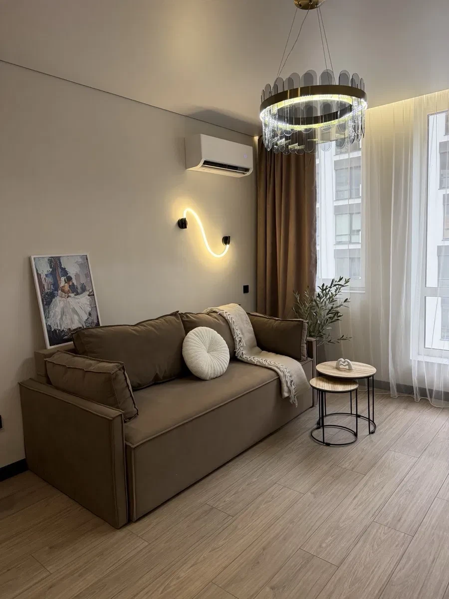 1-комнатная квартира, Сыховский: авторский ремонт, кухня 23 м²