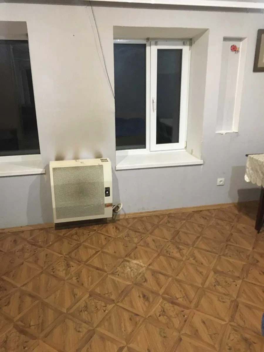 Частина будинку, Фортечний: газове опалення без світла, окремий вхід