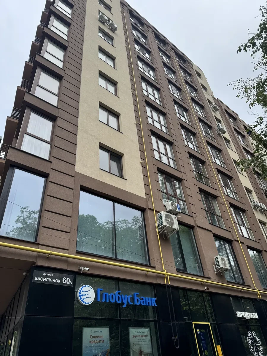 2-кімнатна квартира у ЖК Central House: підземний паркінг, панорамні вікна - фото 2