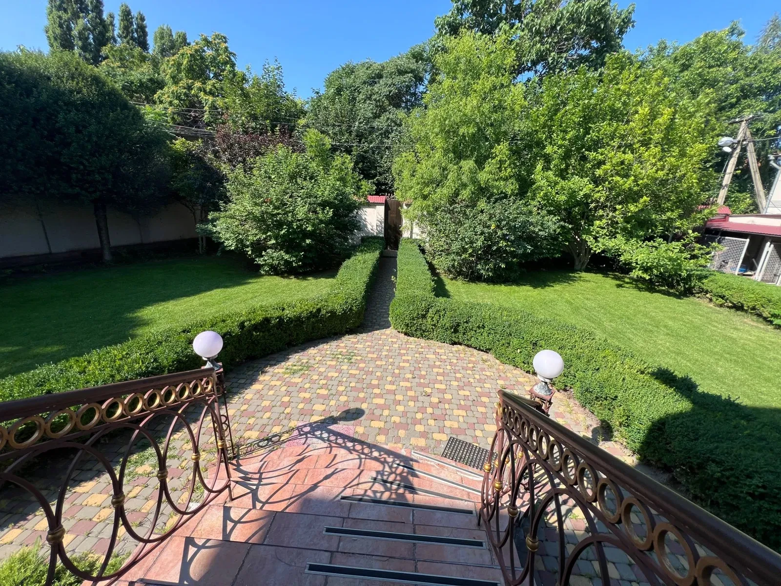 Будинок, Київський: басейн, гараж на 2 авто, 14.50 соток