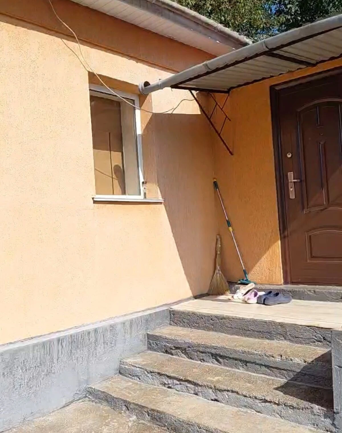 Дом, Вовчок: 3 спальни, скважина, газовое и печное отопление, фото 2