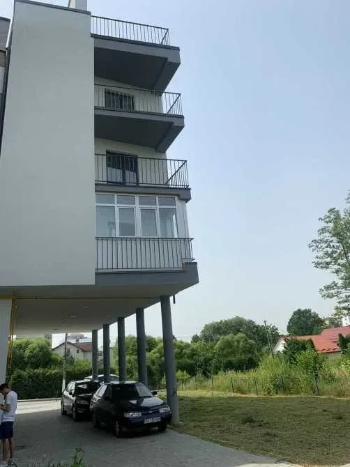 2-кімнатна квартира, Моршин: індивідуальне газове опалення, паркування, фото 3