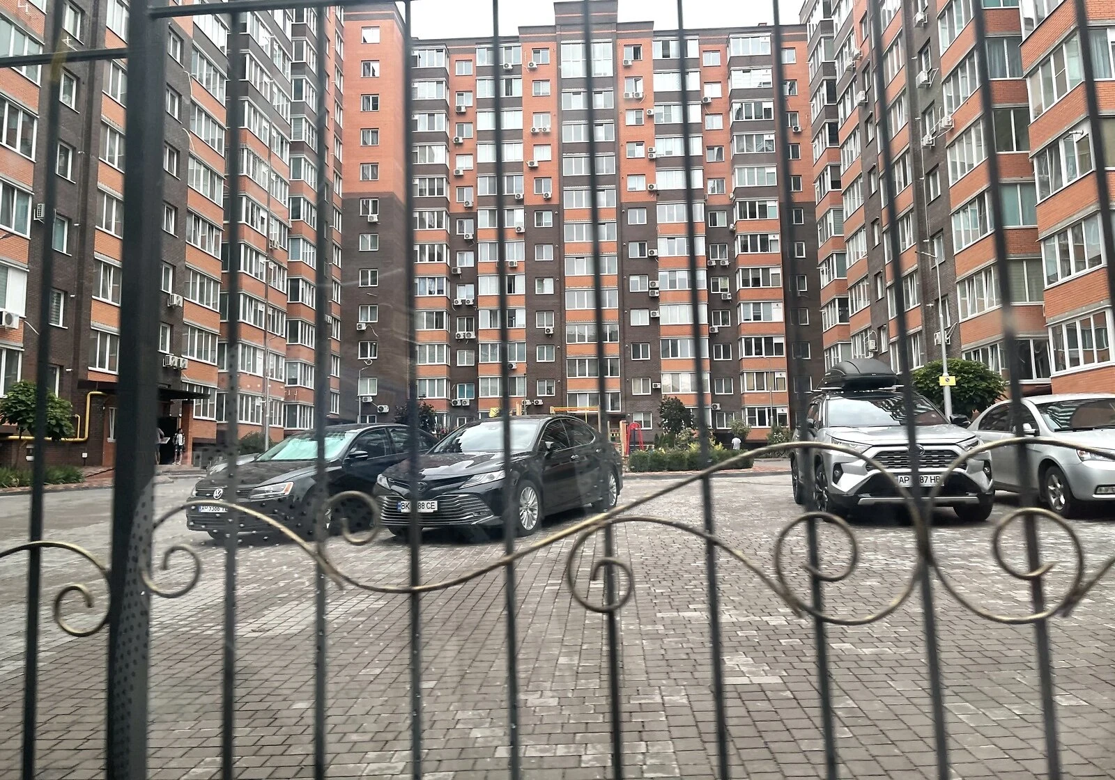 2-кімнатна квартира, Олександрівський: дизайнерський ремонт, укриття - фото 1