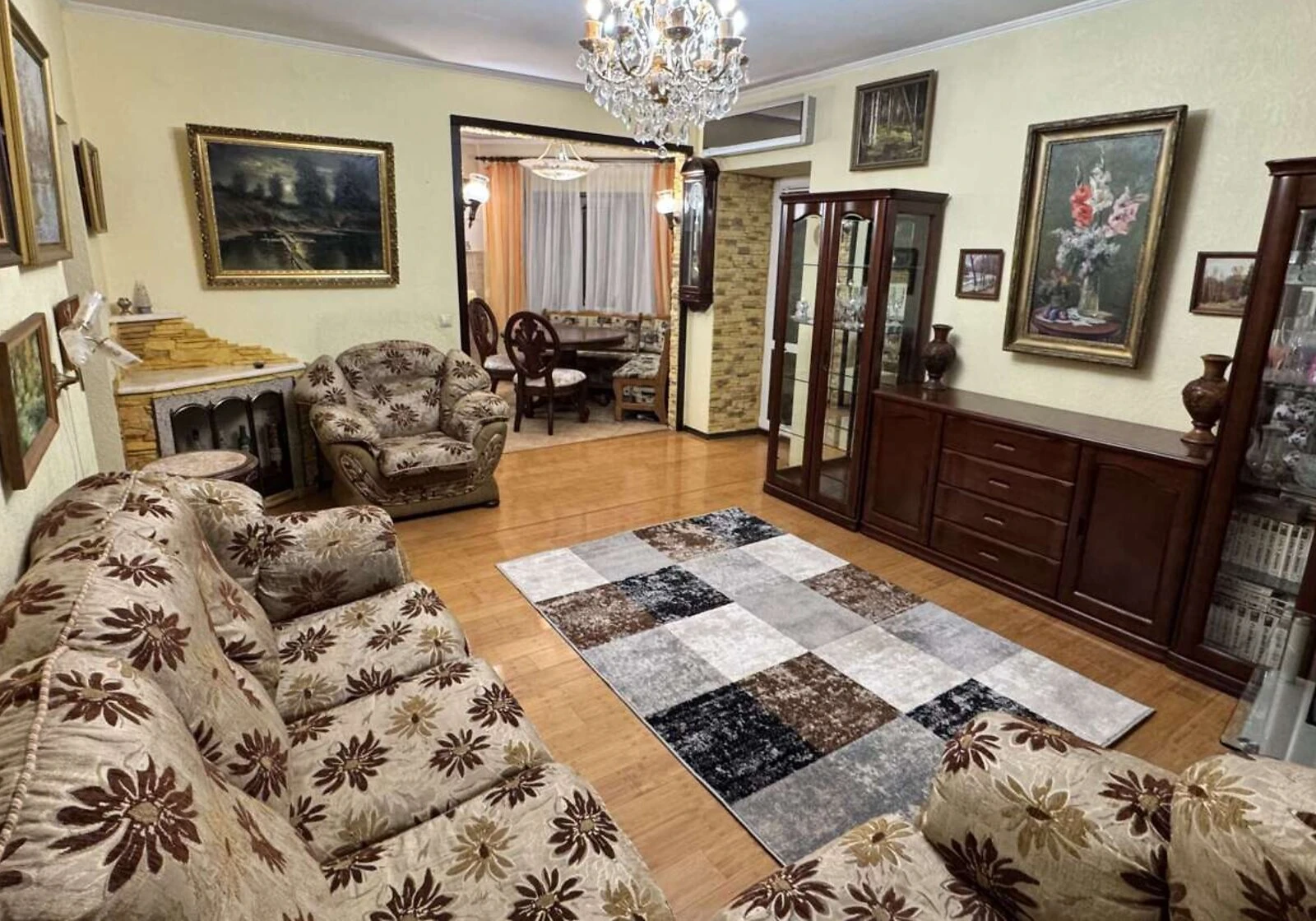 3-кімнатна квартира, Відрадний: джакузі, внутрішній двір - фото 2