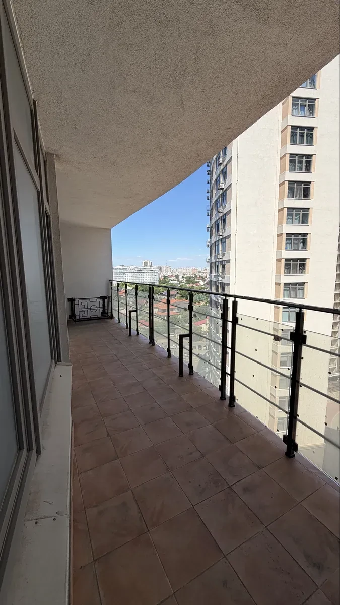 1-кімнатна квартира у ЖК Каманіна Кадорр: тераса 14 м², Аркадія - фото 3