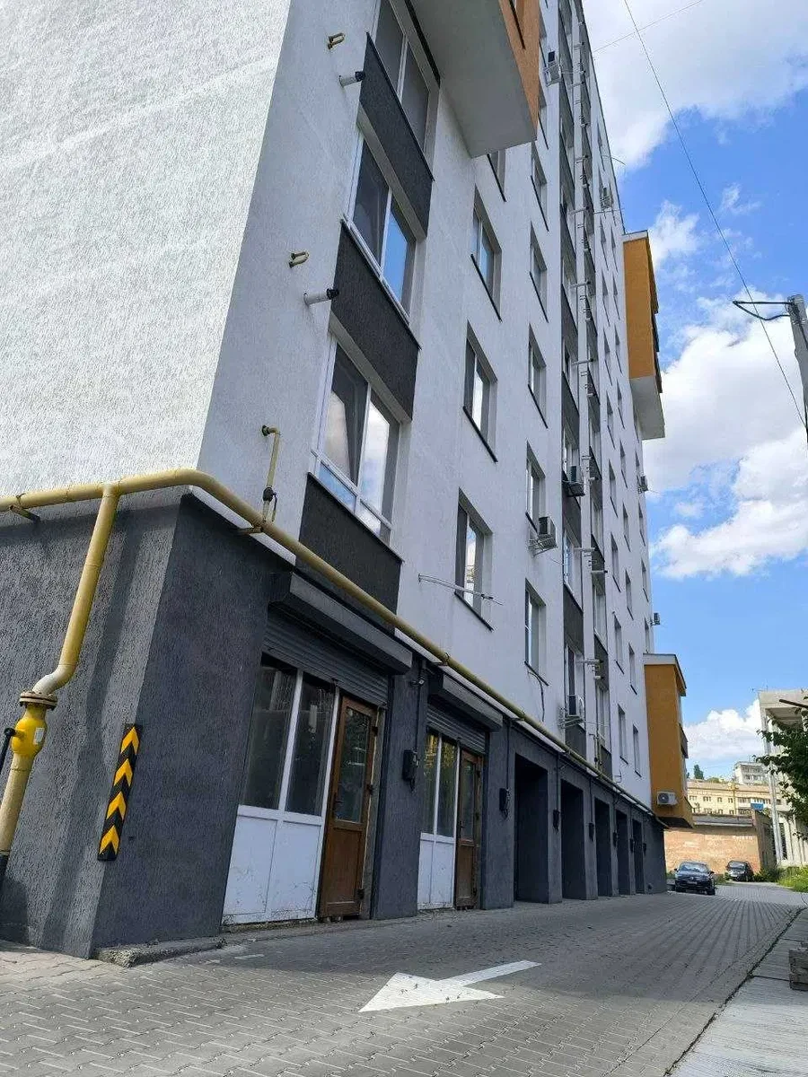Приміщення, Хмельницький: підвал, вода та каналізація, ролети, фото 1
