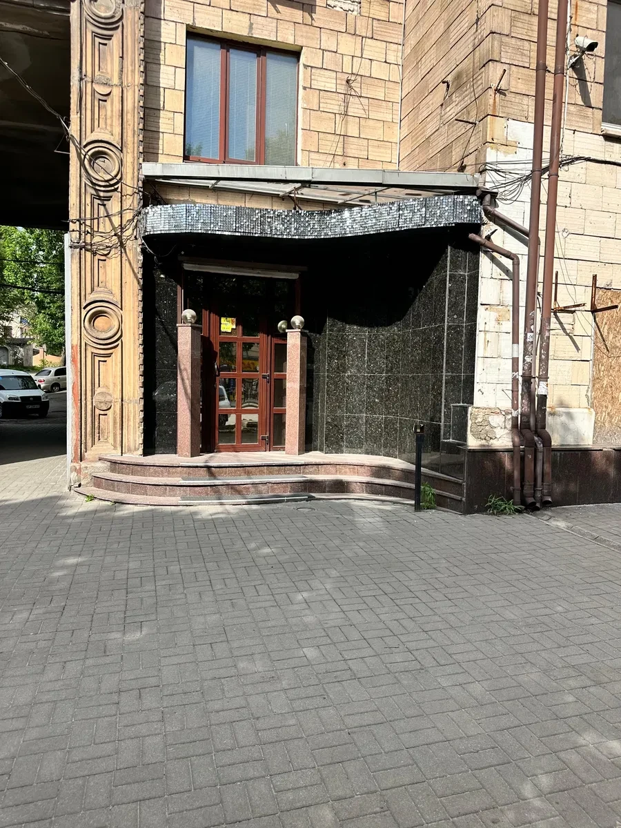 Приміщення, Вознесенівський: фасадна видимість, пішохідний трафік - фото 2