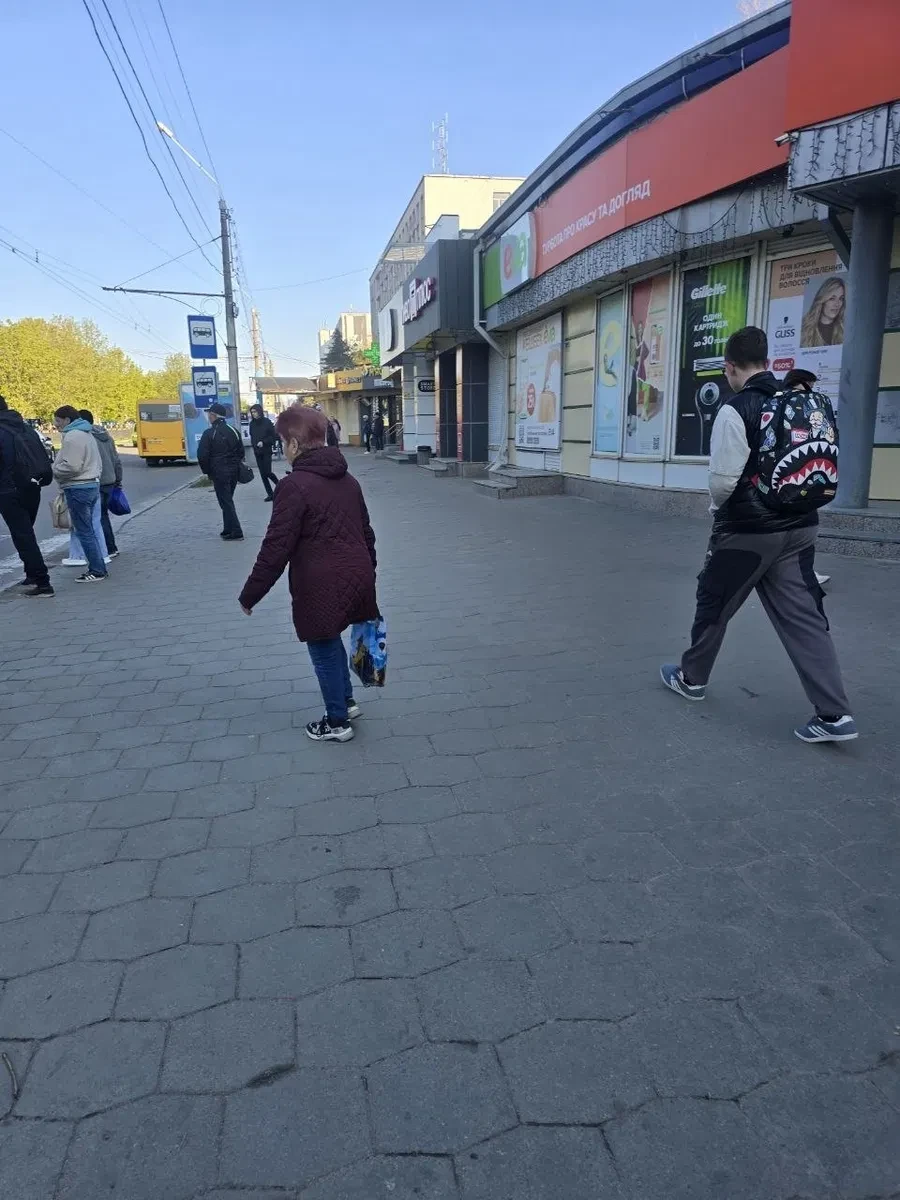 Приміщення, Полтава: фасадний вхід, 50 кВт, зупинка - фото 4