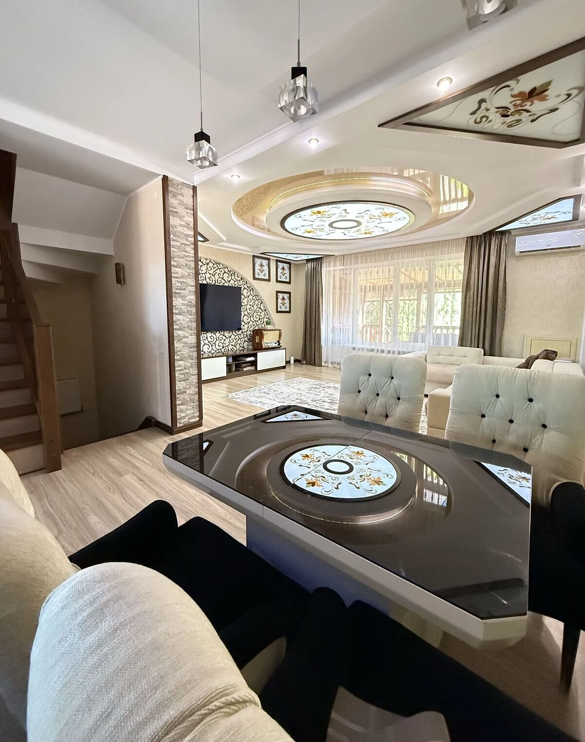 Таунхаус, Кропивницкий: гараж, мебель, кирпичные стены, фото 2