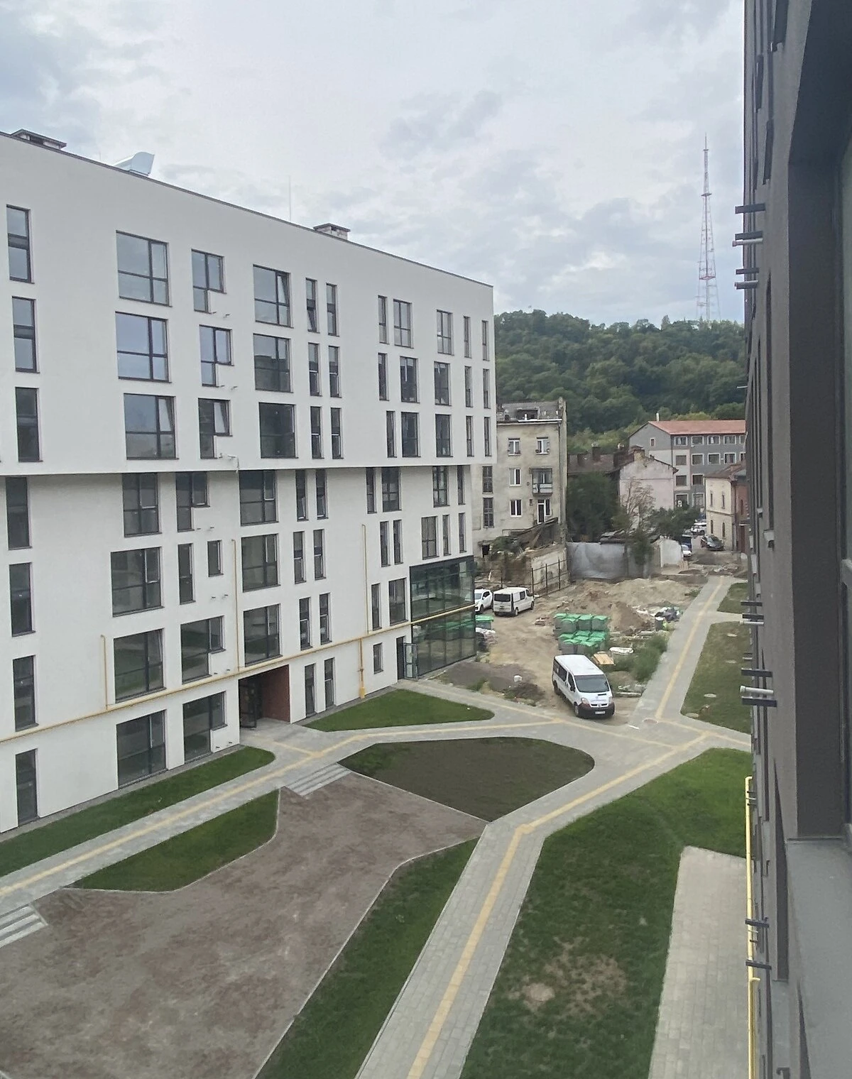 1-кімнатна квартира, Підзамче: можлива переуступка, кухня-студія