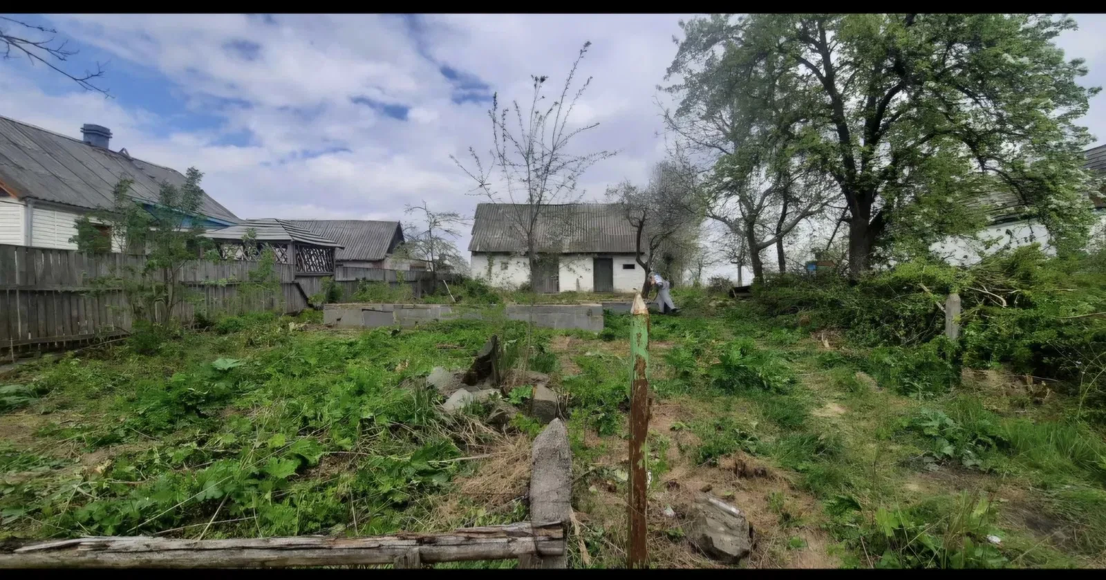 Участок 25 соток, Калиновка: фундамент, рядом река - фото 1