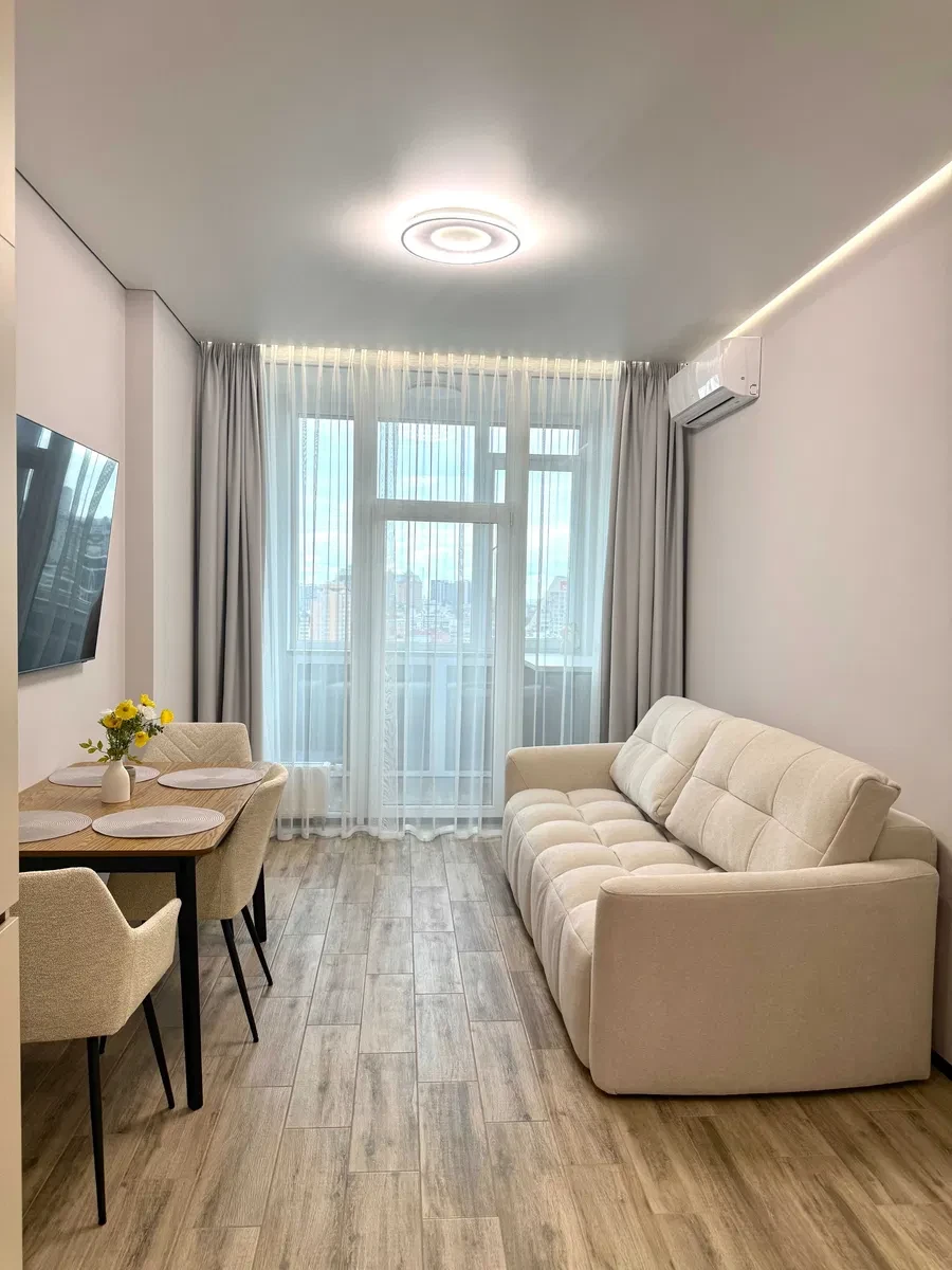 2-кімнатна квартира у ЖК Manhattan City: перша здача, панорама на центр