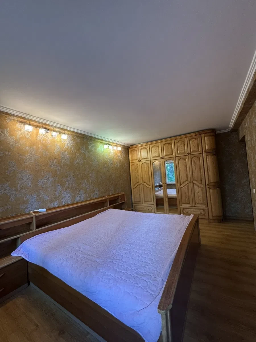 2-кімнатна квартира, Солом'янський: євроремонт, біля парку, фото 2