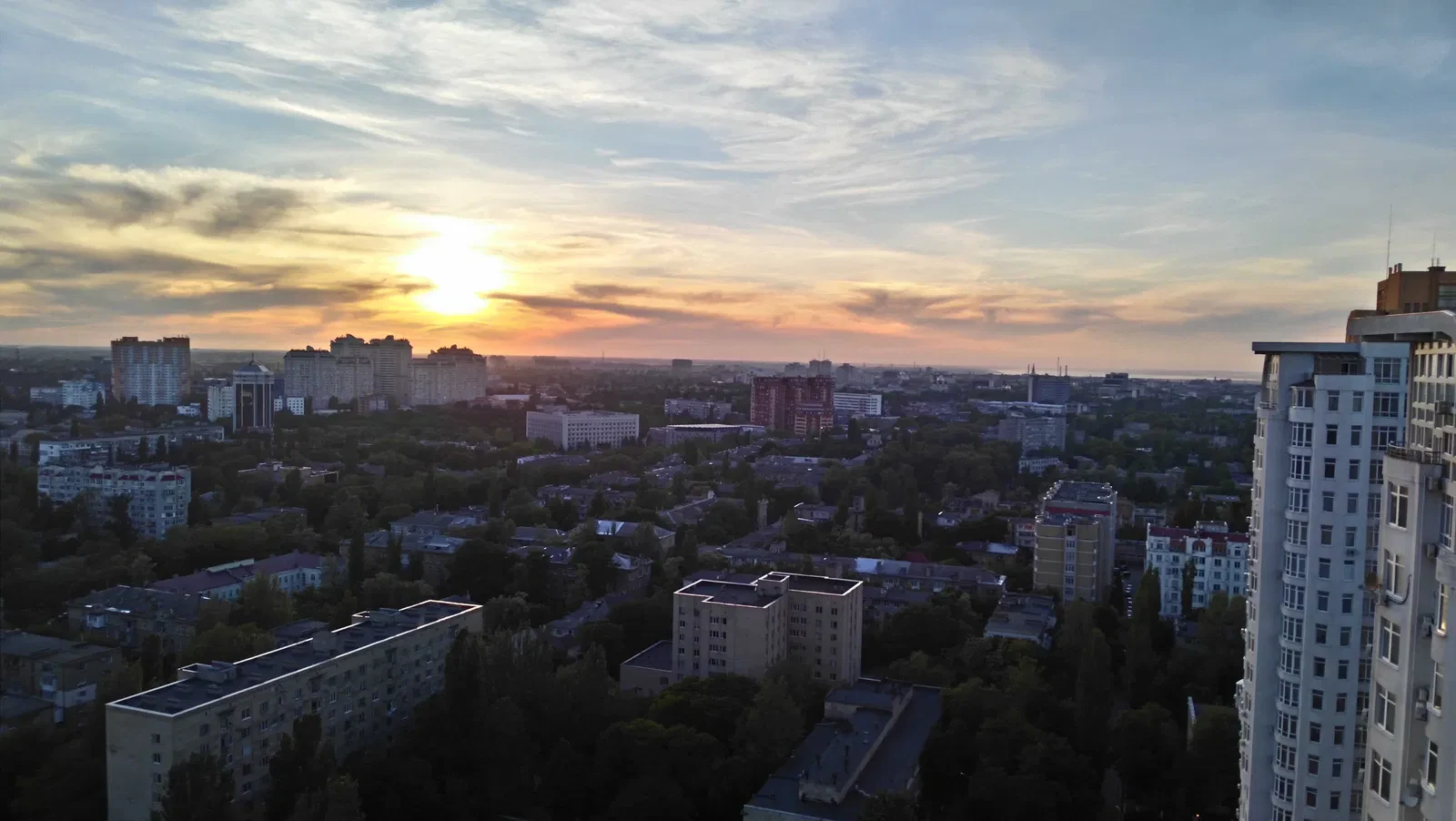 2-кімнатна квартира у ЖК Французский: вид на місто і порт, панорамні вікна, фото 5