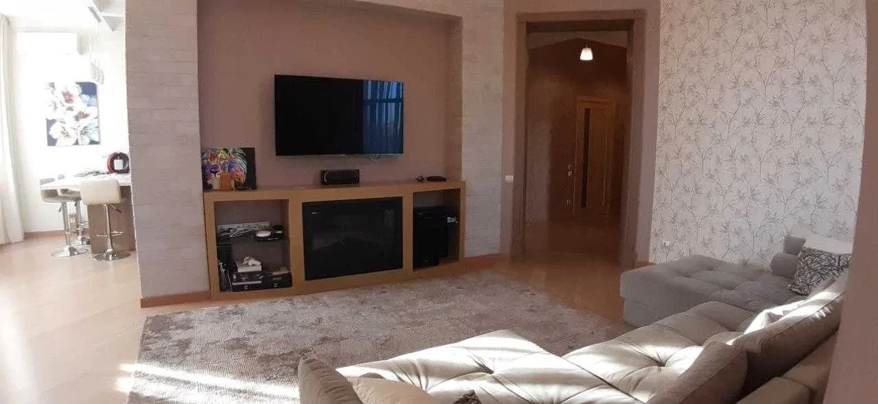 3-кімнатна квартира, Шевченківський: авторський ремонт, 15 кВт, фото 3