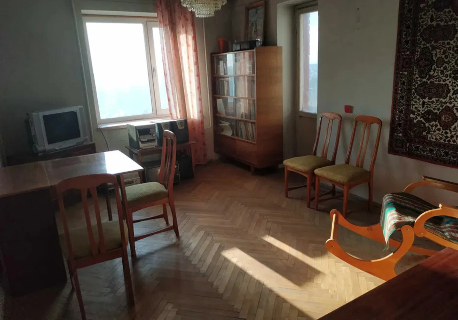 2-кімнатна квартира, Новий Львів: роздільні кімнати, косметичний ремонт - фото 1