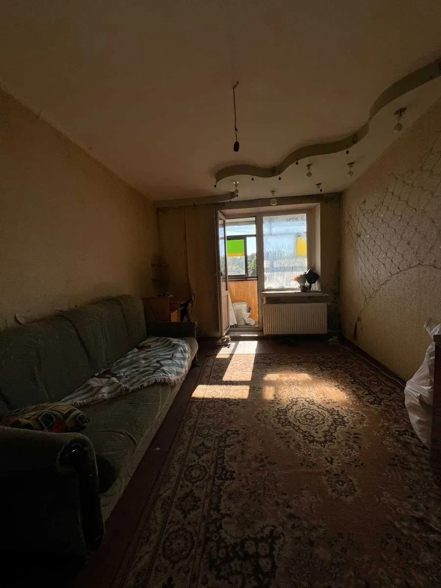 2-кімнатна квартира, Кам’янське: під ремонт, роздільні кімнати, фото 3