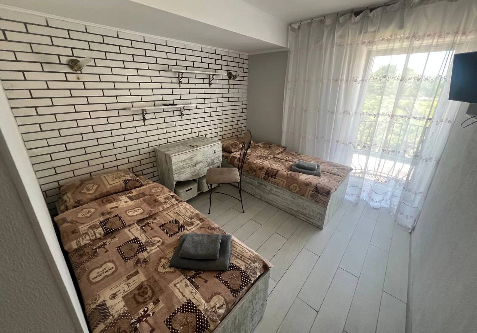 1-комнатная квартира, Подол: кухня-студия, лифт и вода без света - фото 2