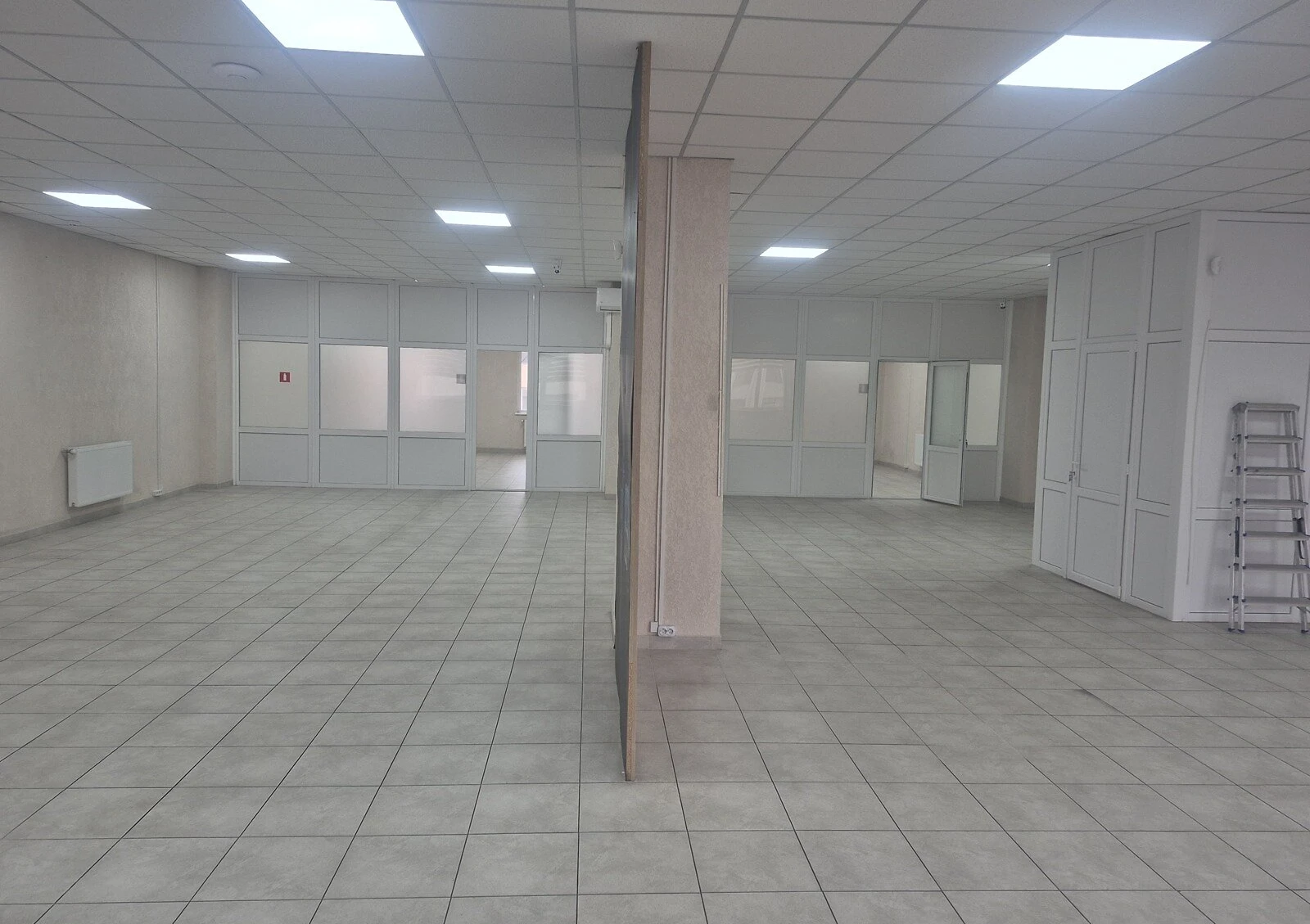 Офіс, Центр: укриття в будинку, підземна парковка, фото 5
