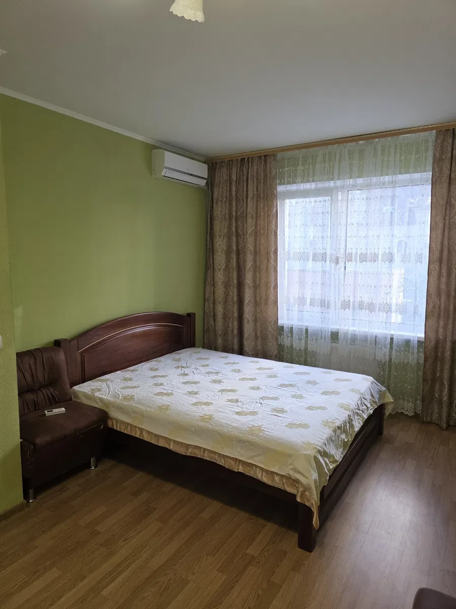 1-кімнатна квартира у ЖК Патріотика: генератор, метро Осокорки 10 хв - фото 1