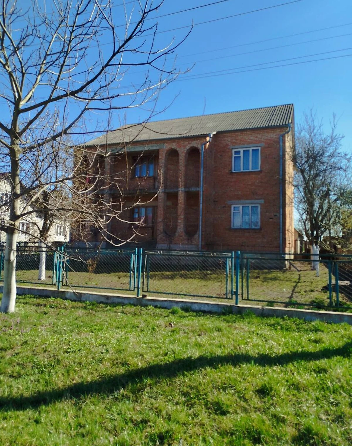Будинок, Демидівка: 4 спальні, гараж із підвалом, ділянка