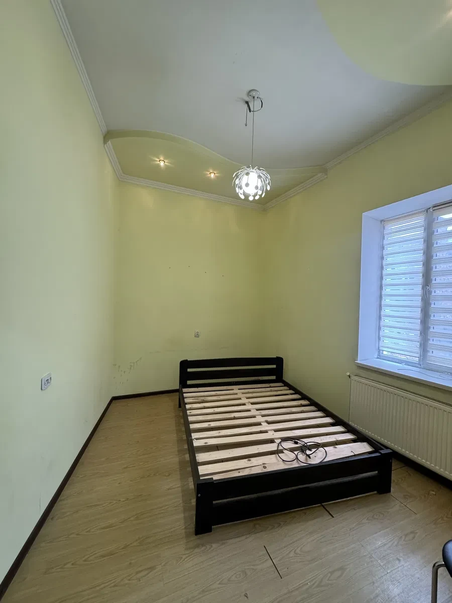 2-комнатная квартира, Черновцы: Дом-корабль, мансарда 28 м² - фото 4