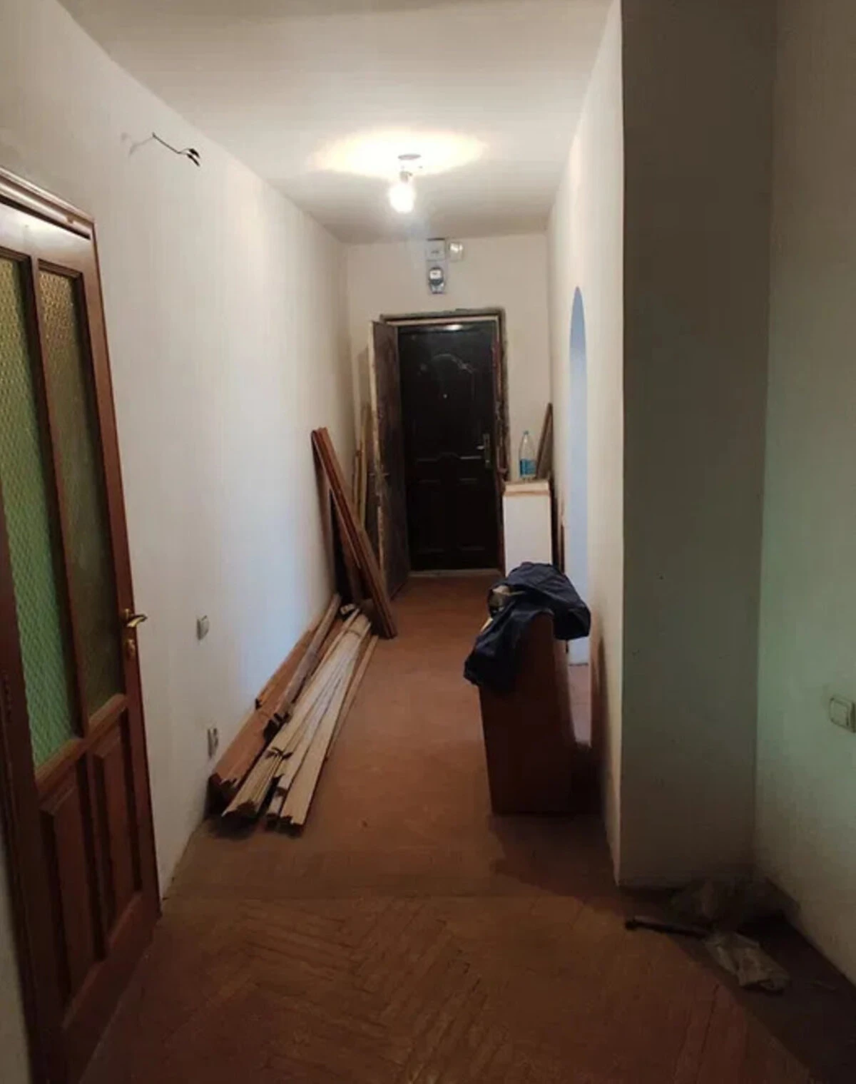 4-комнатная квартира, Кривой Рог: кухня 11 м², без ремонта - фото 2