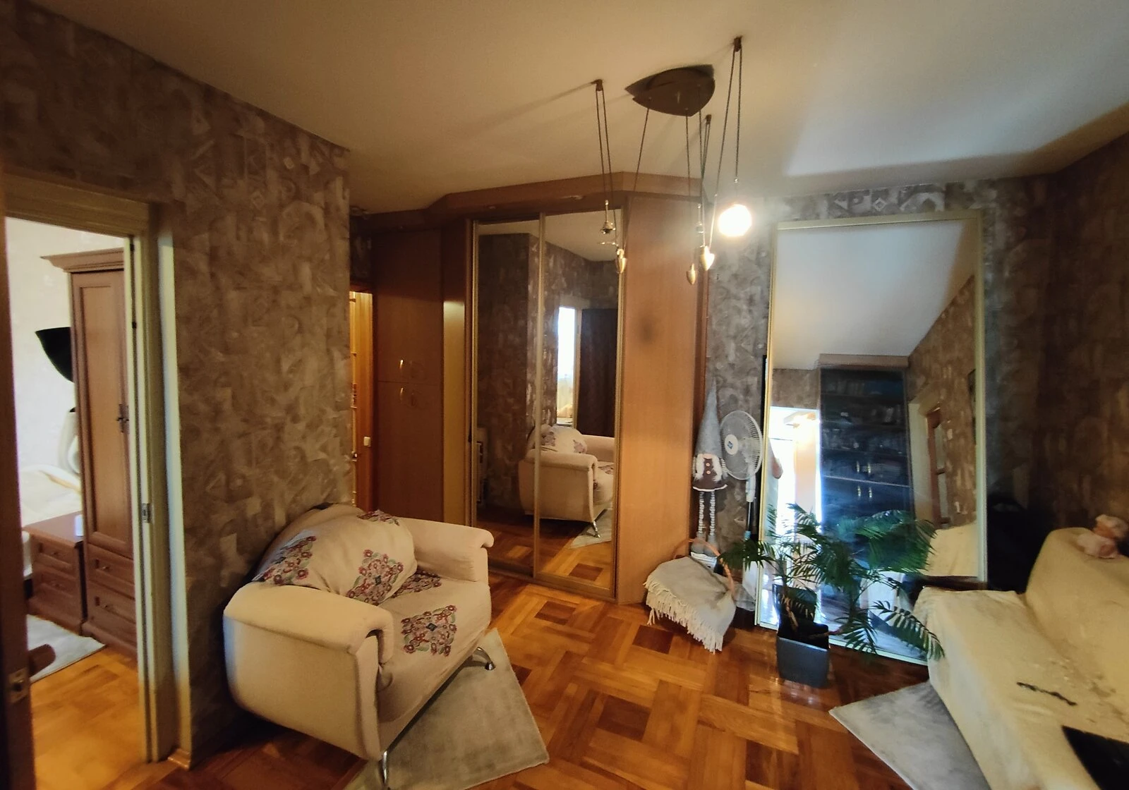 3-кімнатна квартира, Осокорки: кухня-студія, резервне живлення, укриття - фото 2