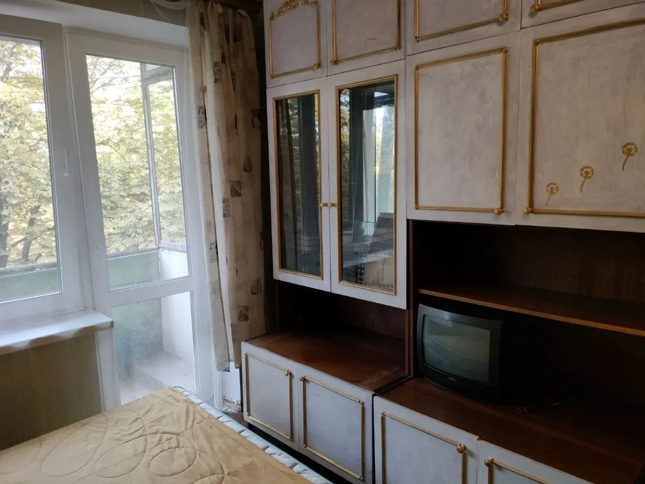 1-кімнатна квартира, Святошинський: газова плита працює без світла - фото 1