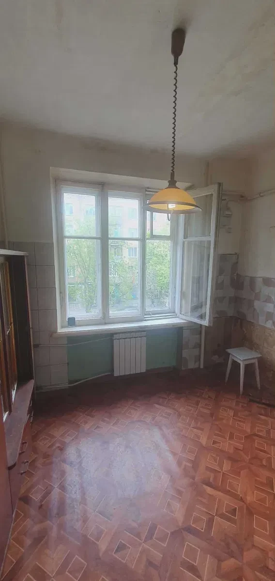 Сталінка, Печерський: метро 50 м, балкон, цегляний будинок - фото 4