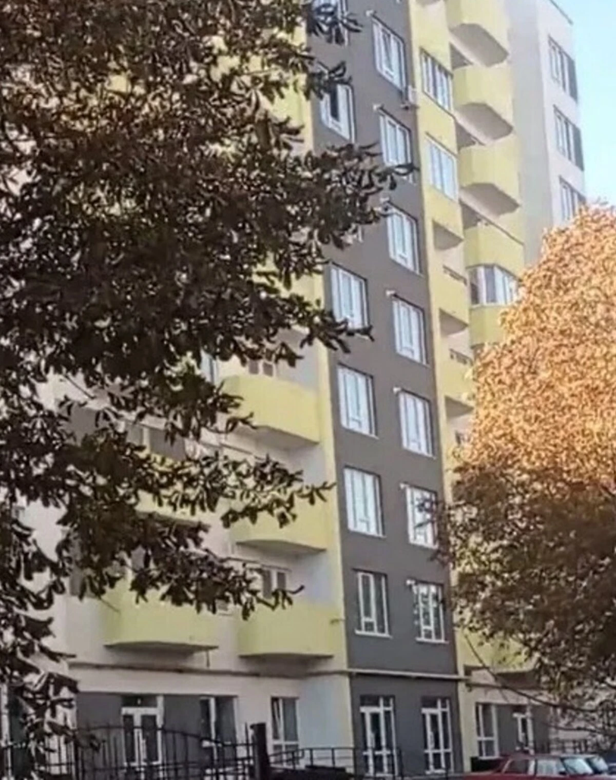 Комерційне приміщення, Черкаси: фасадне, у житловому будинку - фото 2