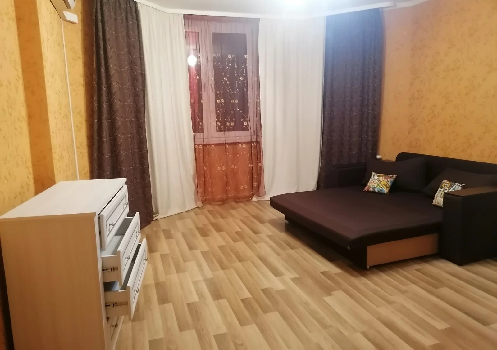 2-кімнатна квартира, Осокорки: метро Осокорки, опалення без світла - фото 3