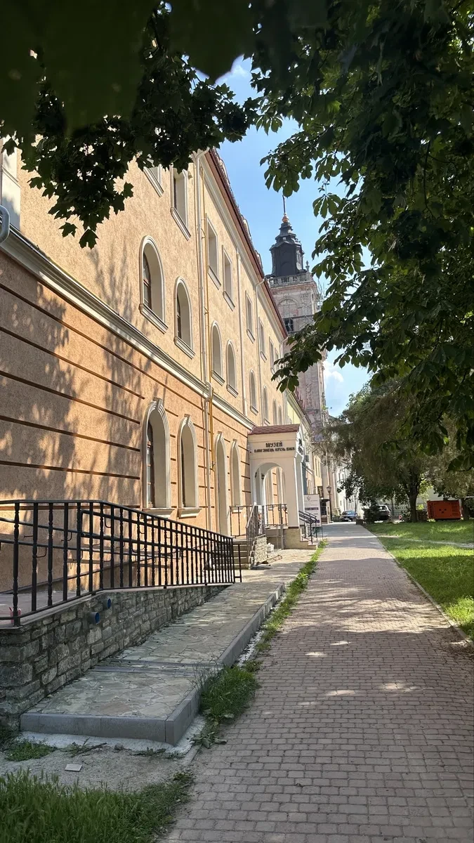 Приміщення, Кам'янець-Подільський: перша здача, вид на Ратушу - фото 2