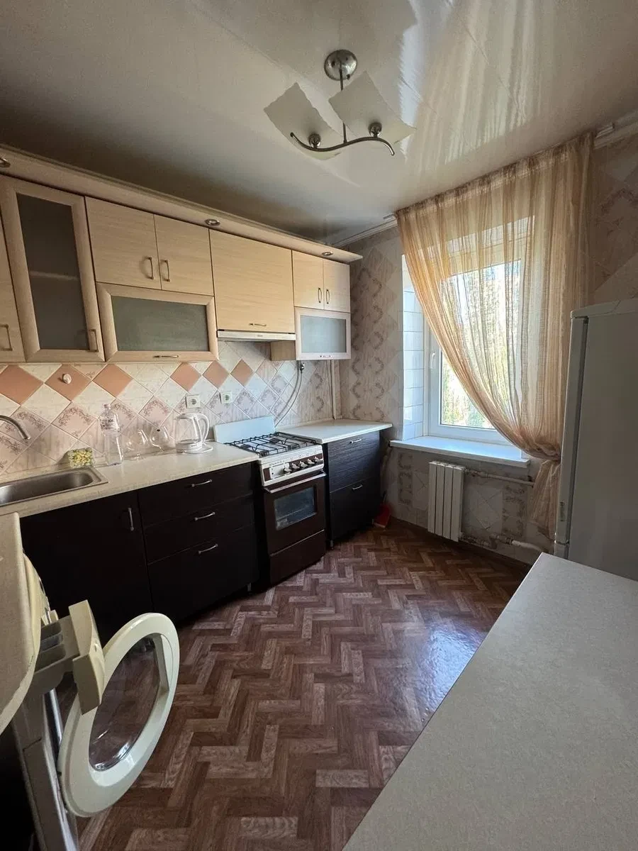 1-комнатная квартира, Корабельный: мебель и техника - фото 1
