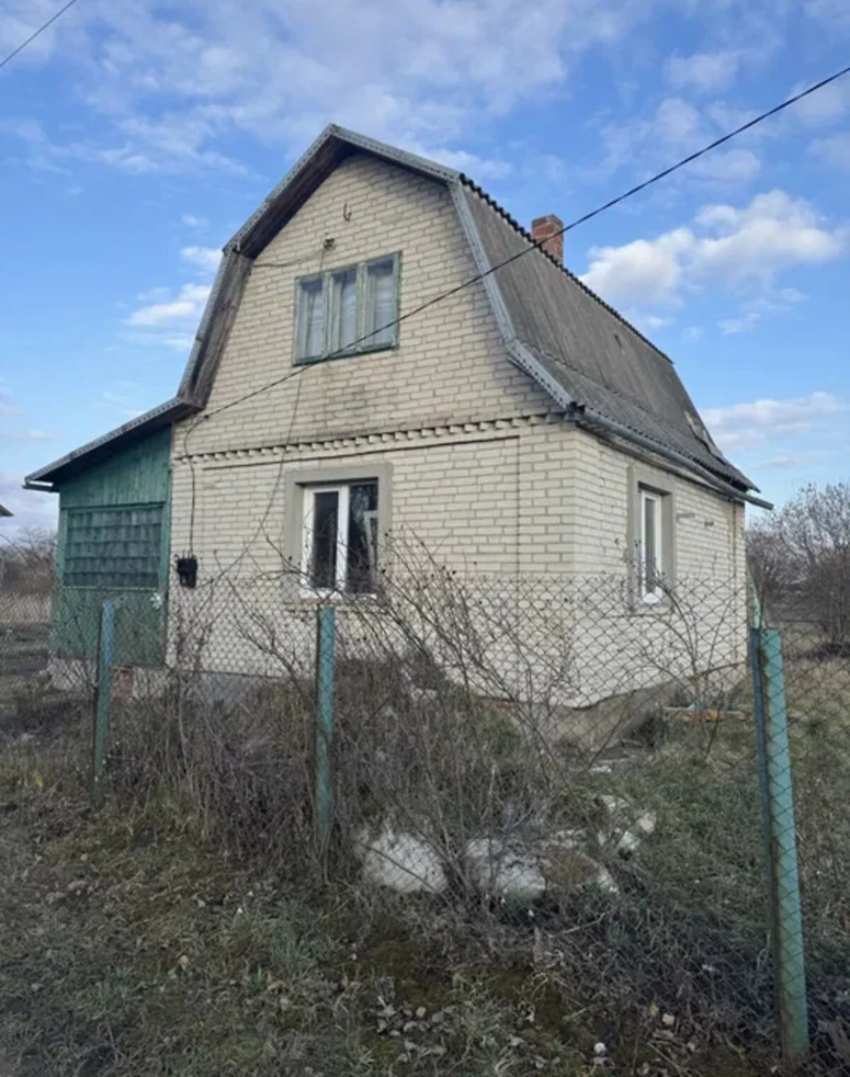 Будинок, Веснянка: 5 соток, цегляні стіни, шиферний дах