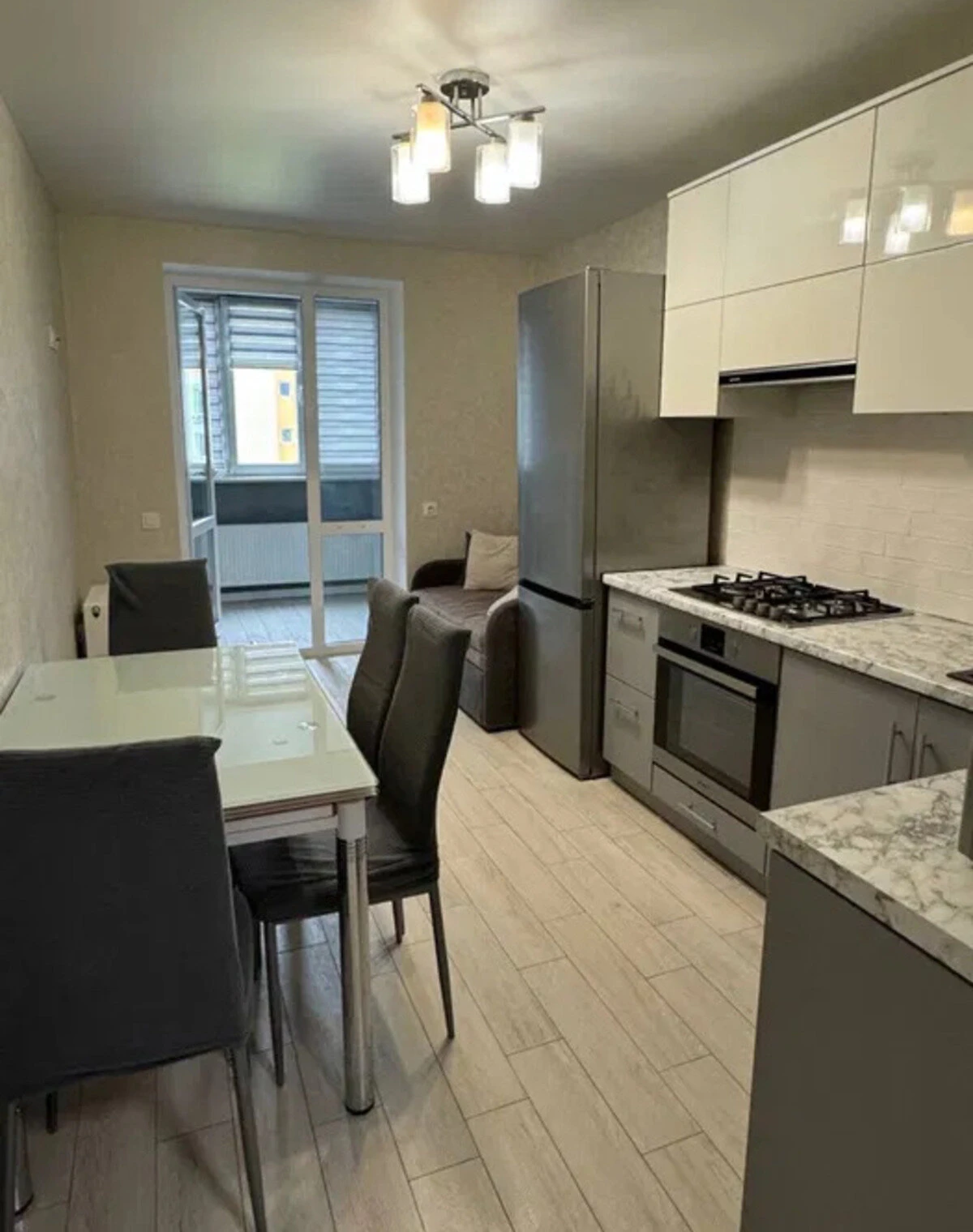 1-комнатная квартира, Софиевская Борщаговка: кухня 16.4 м², кондиционер, фото 3