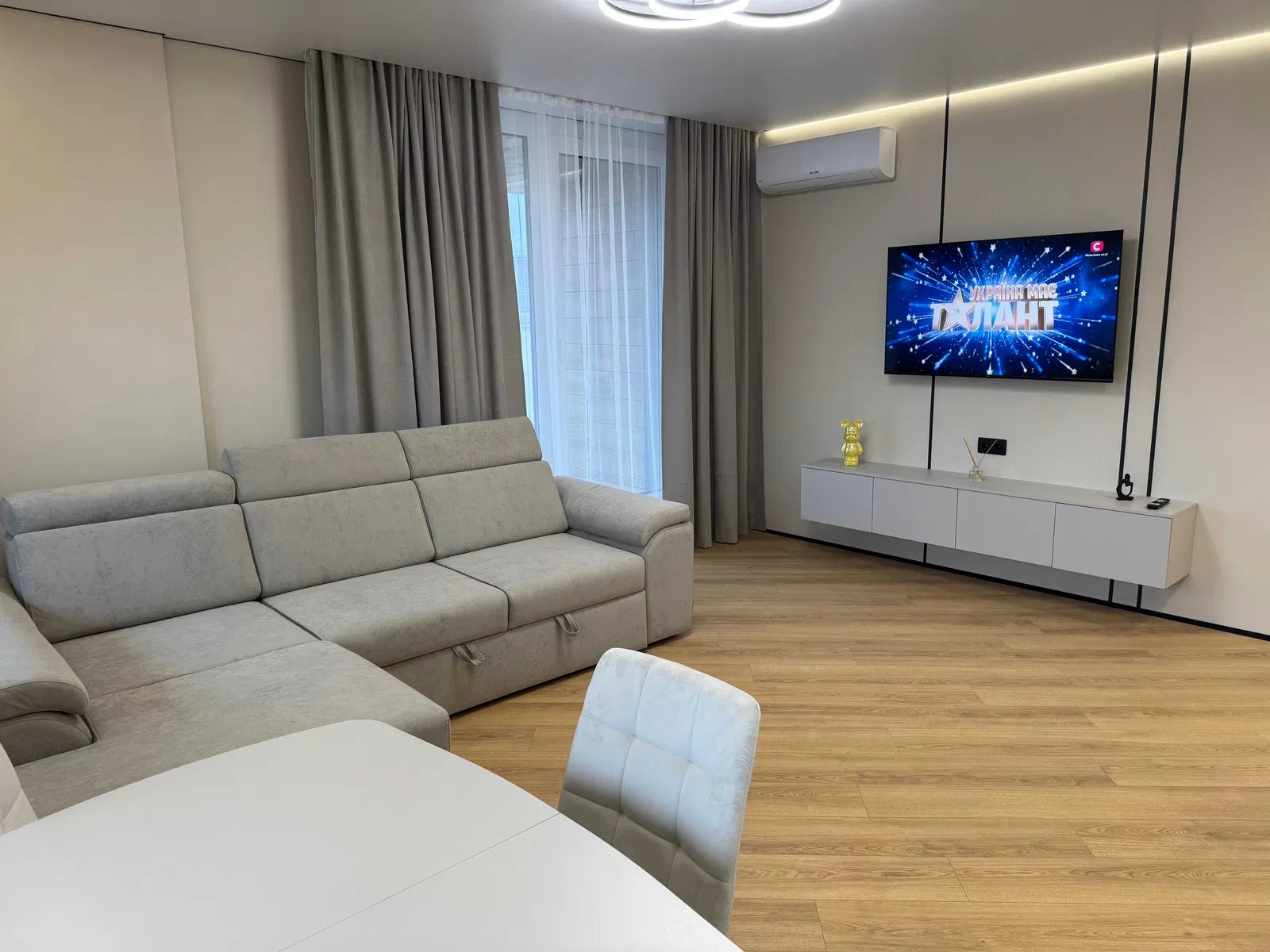 3-кімнатна квартира у ЖК Куб 29: перша здача, генератор, тераса 20 м², фото 3