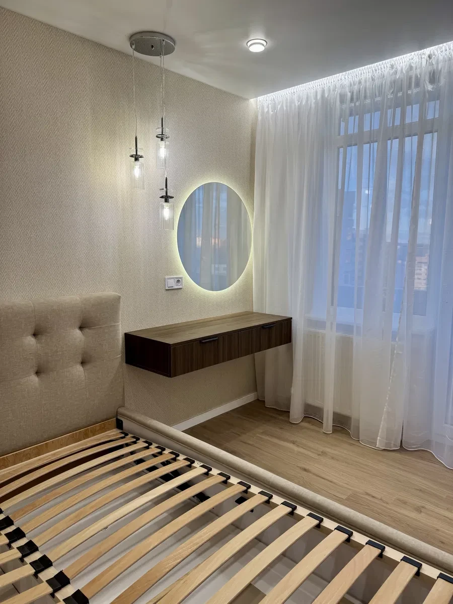 3-кімнатна квартира, Тернопіль: кухня-студія, вид на зелену зону - фото 4
